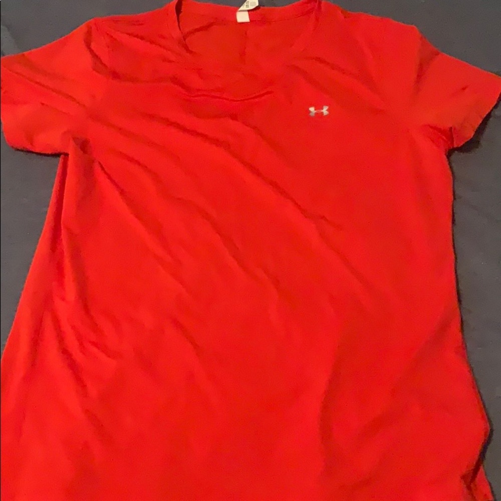 Red under armor workout shirt